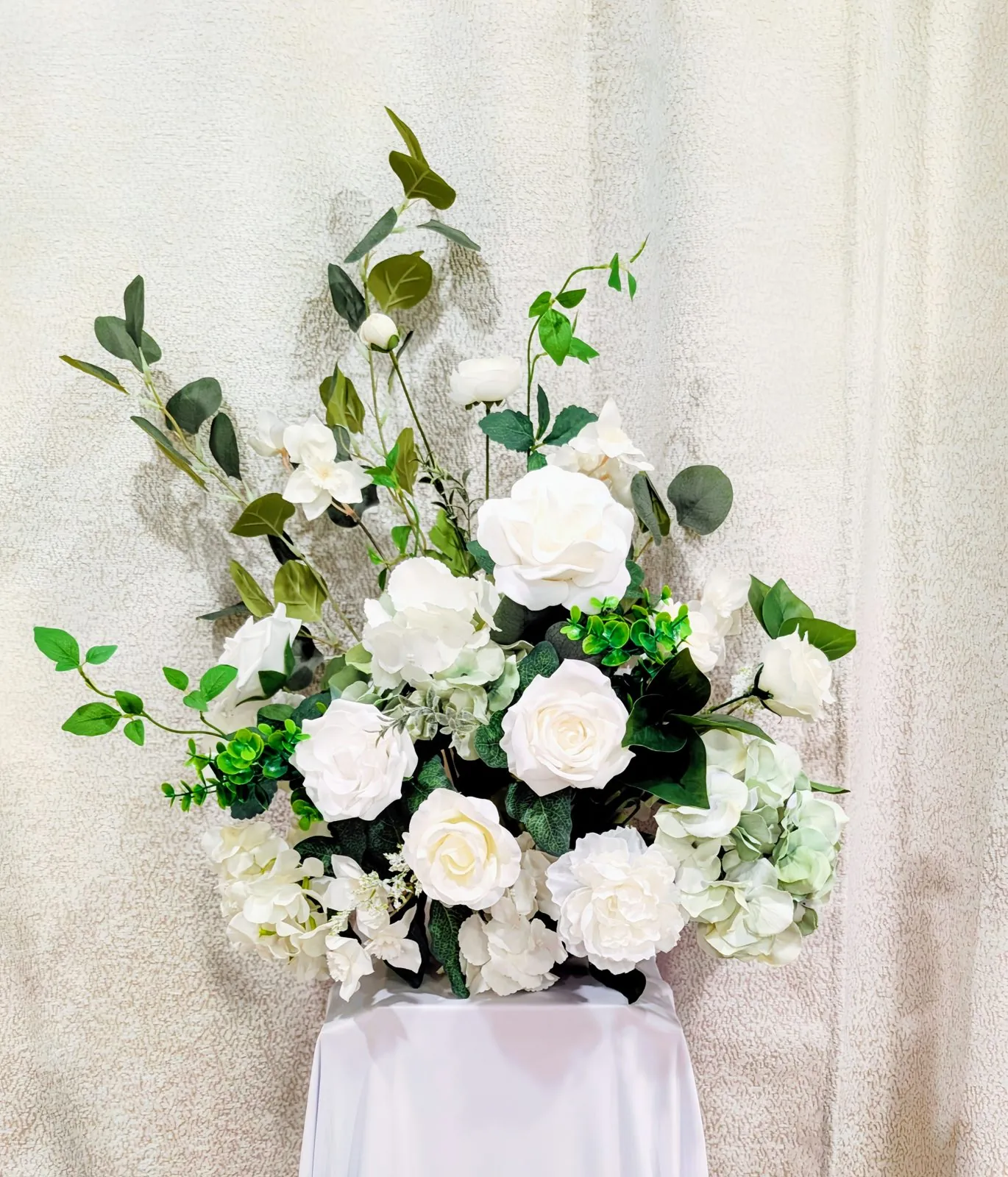Bloom & Veil faux florals styled at a Twin Cities wedding